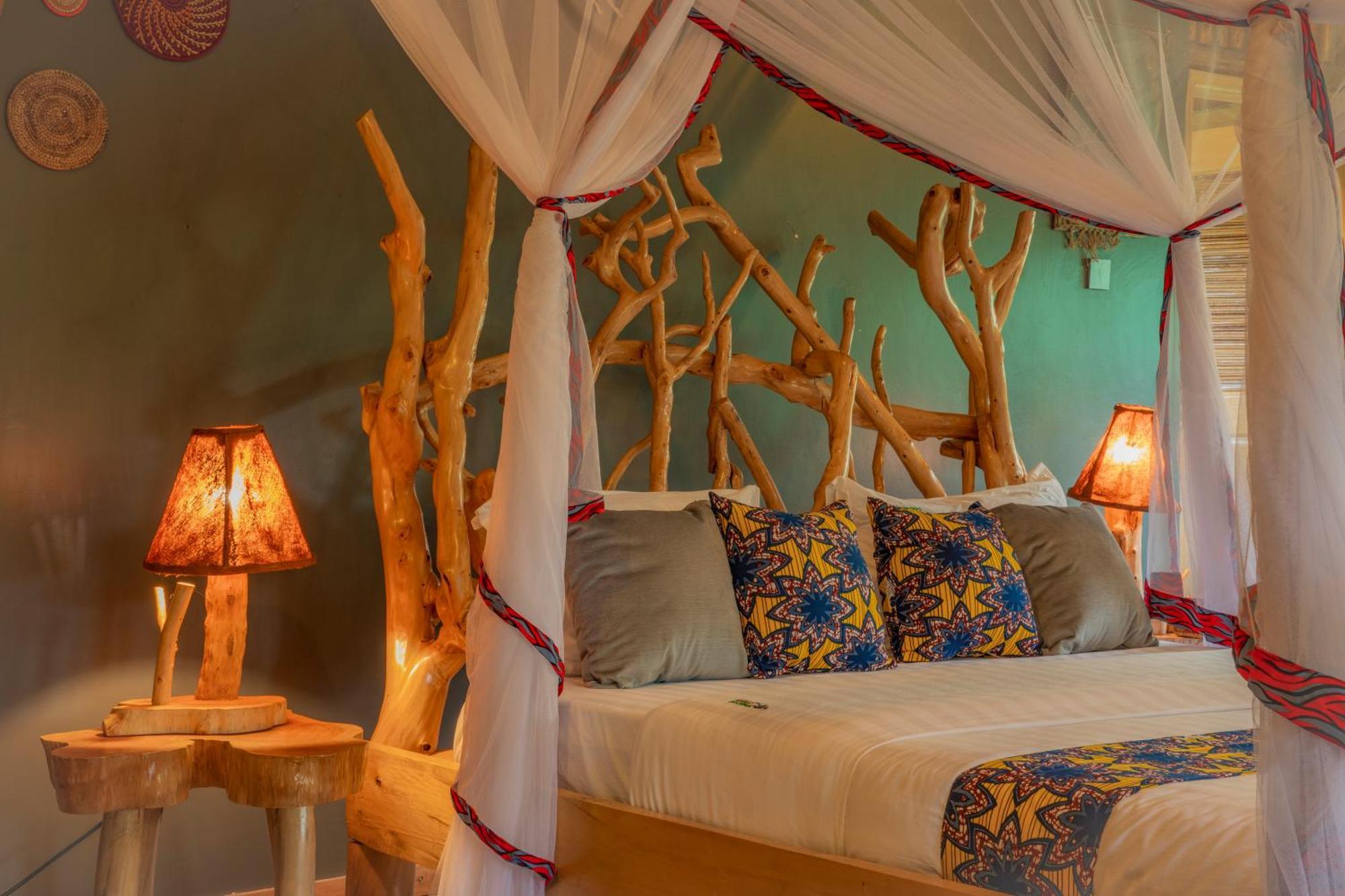 Embogo Safari Lodges Katoke Екстер'єр фото